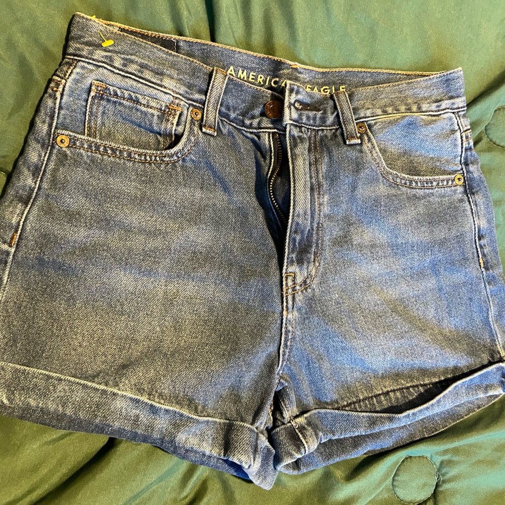 American eagle mom shorts